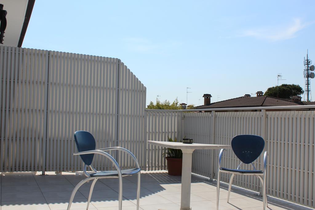 Hotel Alex Lignano Sabbiadoro Exterior photo